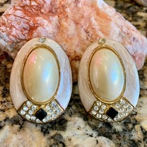 Vintage Gold Pearl Rhinestone Clip Earrings